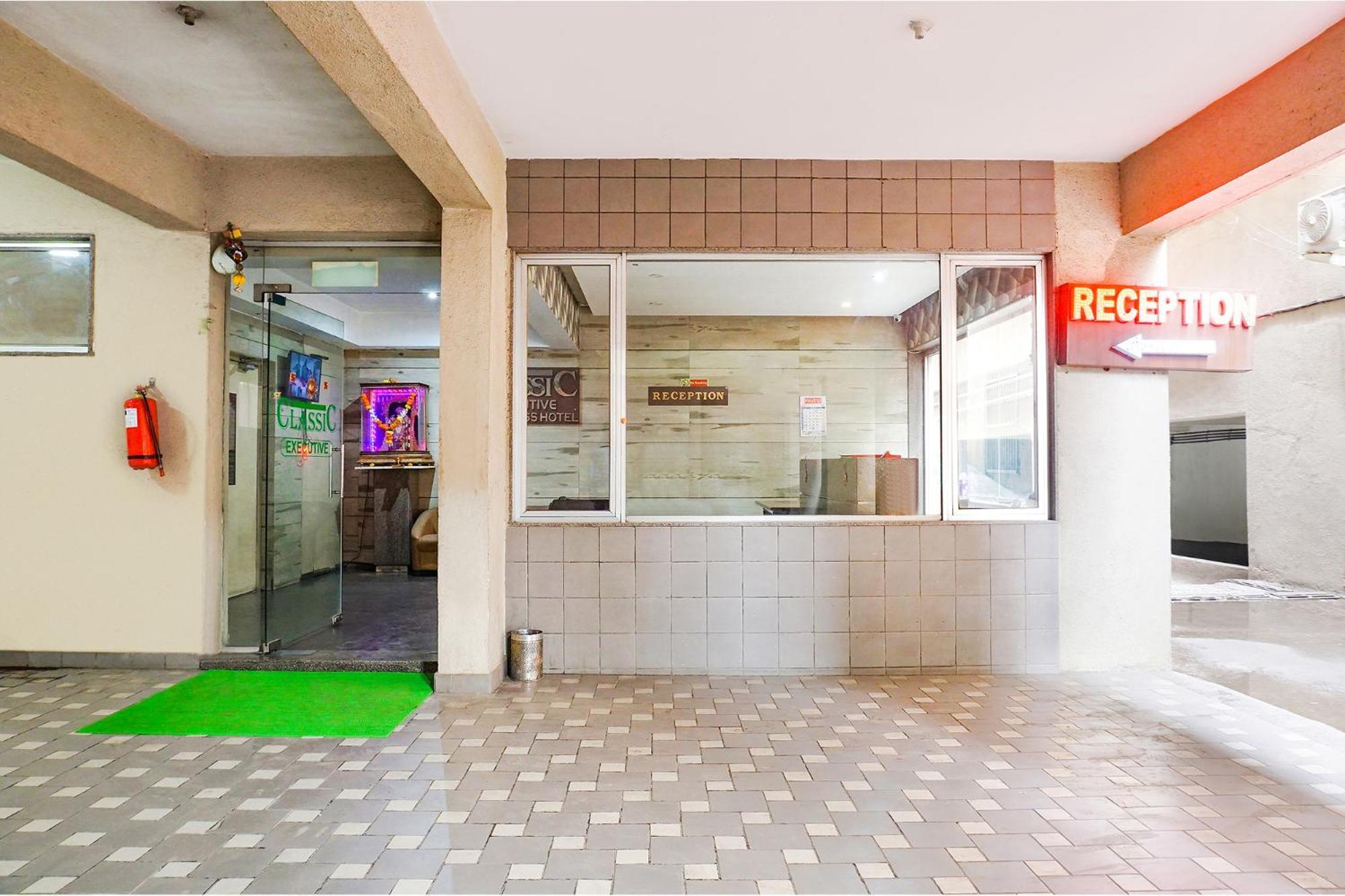 Fabhotel Classic Executive Phursungi 외부 사진